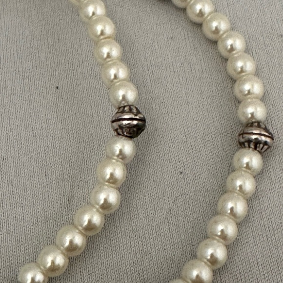 Brighton silver tone chain and faux pearls with tan leather flower - Picture 9 of 9